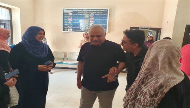 مدير عام مكتب الصحة عدن في زيارة ميدانية  للمرافق الصحية بمديرية التواهي