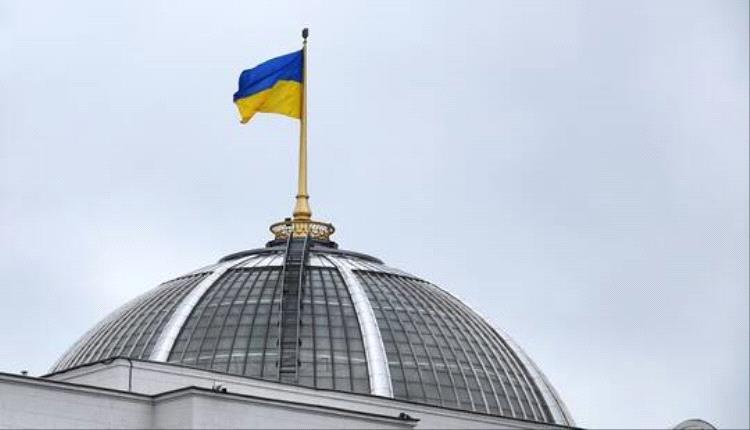 برلماني أوكراني يقترح فرض رقابة عسكرية في كل البلاد
