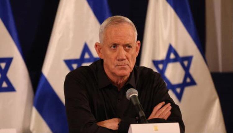 مسؤولون إسرائيليون يعلقون على تفاؤل غانتس بشأن صفقة الأسرى