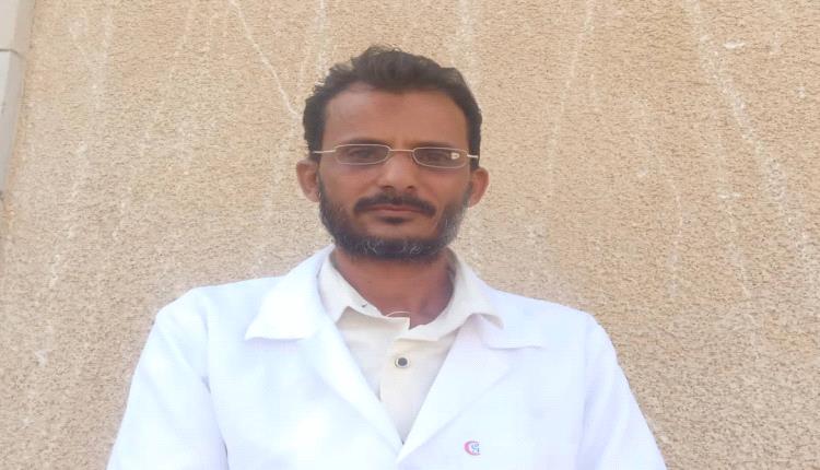 مدير مستشفى المسيمير يؤكد بان القتيل أيمن الشوكاني وصل إلى المستشفى وهو في حالة حرجة