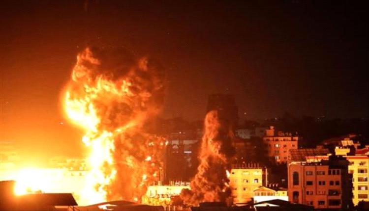 الجيش الإسرائيلي يقصف مجمعًا للأونروا وسط غزة
