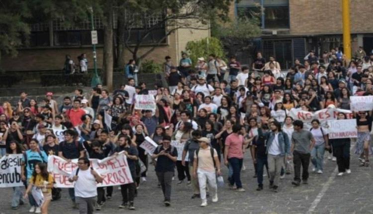 ناشطون وطلبة جامعيون في المكسيك يعلنون تضامنهم مع غزة