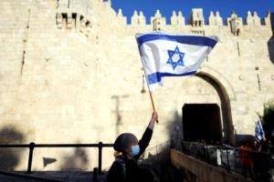 الأردن يدين رفع العلم الإسرائيلي داخل ساحات المسجد الأقصى