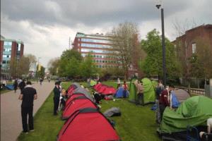 طلاب جامعة مانشستر: القمع ضدنا سيقابل بأعمال مقاومة في جامعاتنا وشوارعنا