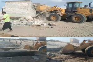 وحدة حماية الأراضي تزيل بناء عشوائي بأرضية مدرسة حكومية بخور مكسر 