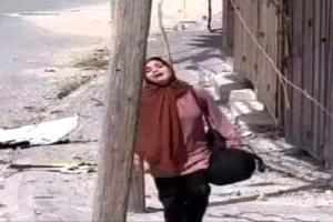 القبض على أخطر شخص يقوم بابتزاز الفتيات في عدن
