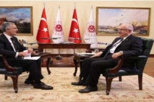 وزير الدفاع التركي يحدد مطالب للحوار مع النظام السوري