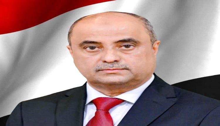 تسريبات : اعتزام رئيس الوزراء : وضع حدا لاستمرار احتكار   لاستيراد وتجارة مواد غذائية أساسية في البلاد، ويعلن فتح باب التنافس التجاري على استيرادها وتجارتها