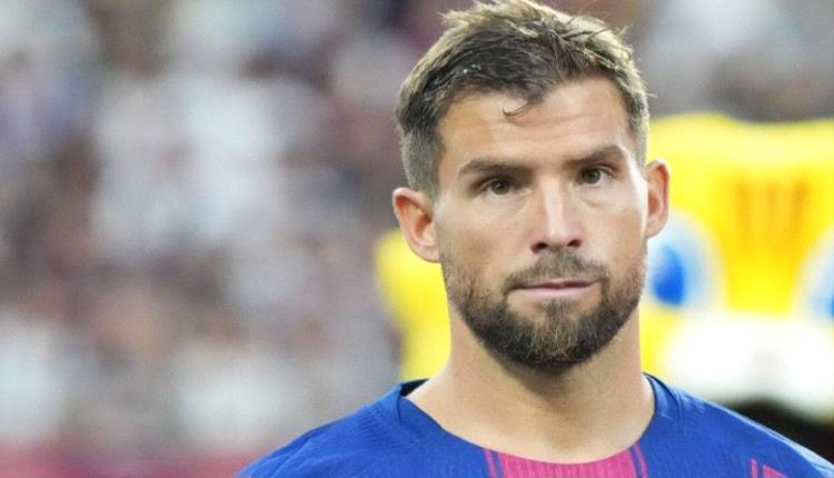 إينيغو مارتينيز يودع برشلونة قبل التوجه إلى النصر السعودي