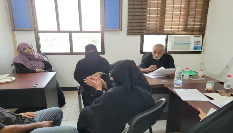 تدشين مناقشة التصورات وتكوين الشعب في إدارة التربيه خور مكسر 
لمدارسها الأساسي والثانوي
