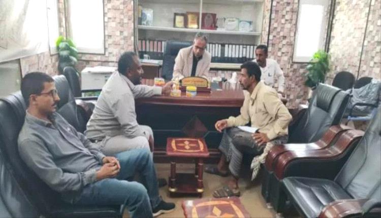 الأجهزة الرقابية في عتق تصادر كميات من الأجبان الفاسدة
