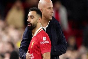 رغم التوقعات الكبيرة.. سلوت يوجه ضربة قوية لمحمد صلاح