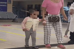 إخراج سكين طوله 15 سم من رأس طفلة عمرها 3 سنوات