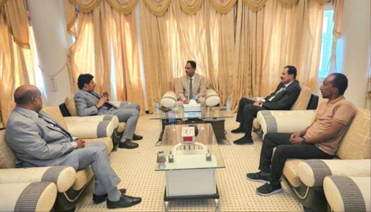 باعوم يناقش مع بن جبهه وضع القطاع النفطي في وادي حضرموت..