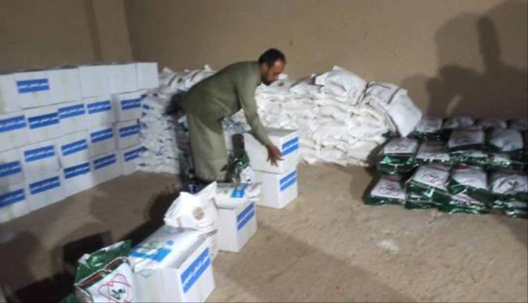 انتقالي القطن يواصل توزيع السلال الغذائية على الأسر الأشد احتياجً..