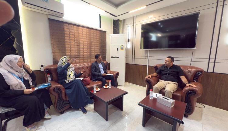 الدكتور الوليدي يناقش مع مدير مكتب اليونيسيف بعدن عدد من الموضوعات المتصلة بالشأن الصحي 