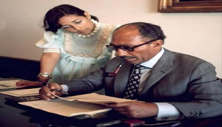 قصة فنان مصري  أبكتب الرئيس الاسبق أنور السادات..!! ( صور )