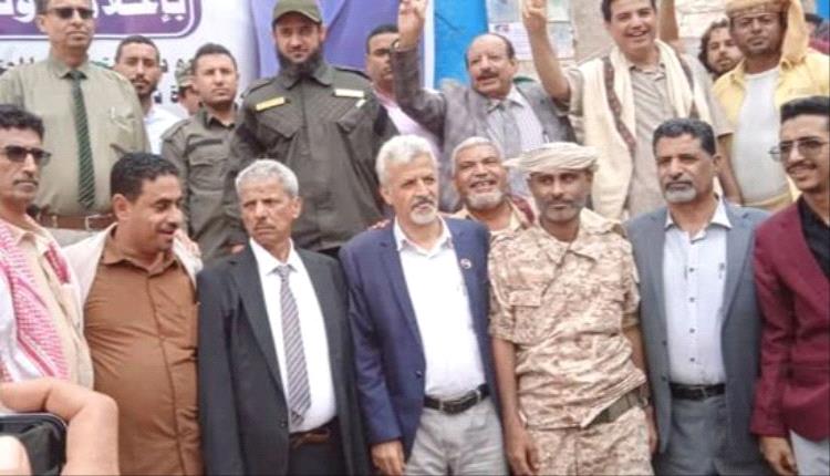 محافظ لحج يزور ساحة الاعتصام تأييدا للقوات المسلحة الجنوبية