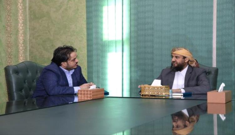 المحرّمي يبحث سبل تطوير شبكات نقل وتوزيع الكهرباء..