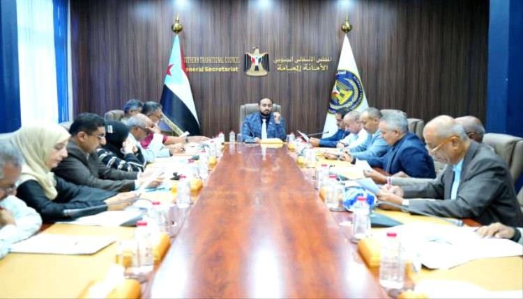 الأمانة العامة تناقش المشهد السياسي والحراك الشعبي الجماهيري المتصاعد في مخيمات الاعتصام
