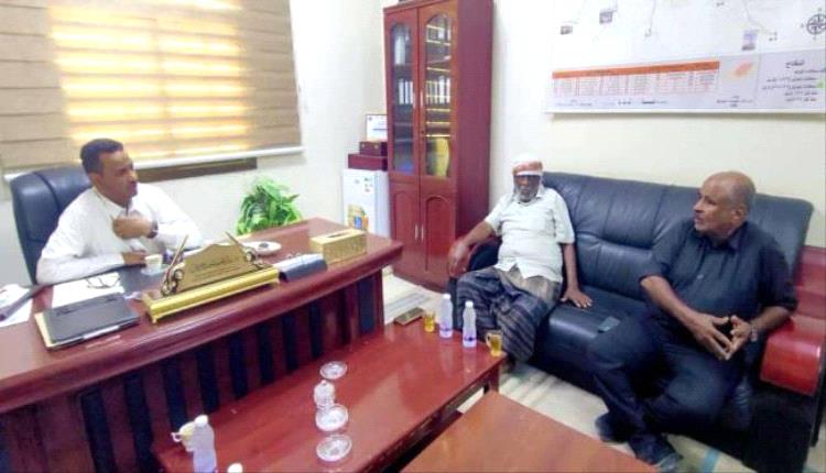 رئيس انتقالي تريم يتفقد سير العمل في المؤسسة العامة للكهرباء
