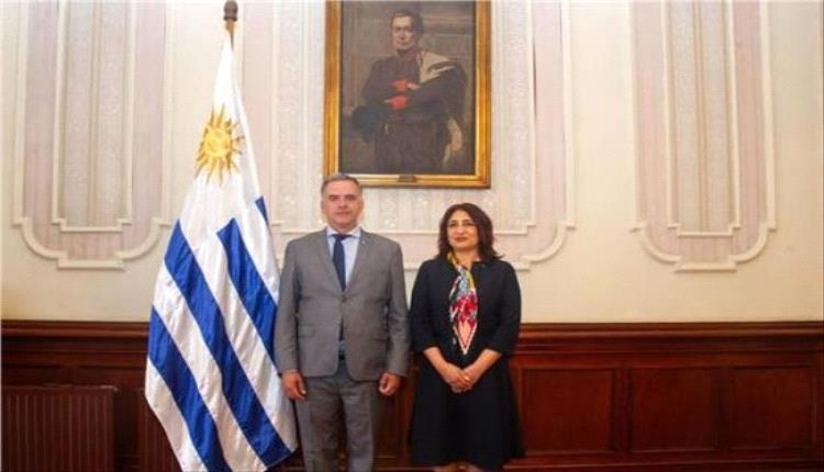 سفير مصر في مونتفيديو تسلّم أوراق اعتمادها لرئيس الأوروجواي