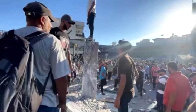 تشييع ستة أشخاص قضوا بقصف إسرائيلي على مدرسة للنازحين في غزة