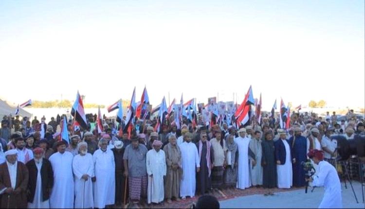 توافد أبناء حات إلى اعتصام المهرة دعما لمطالب شعب الجنوب..