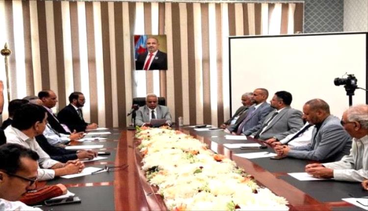 وزارة العدل تعلن تأييد خطوات الرئيس الزبيدي وتؤكد استمرار العمل المؤسسي لخدمة المواطنين
