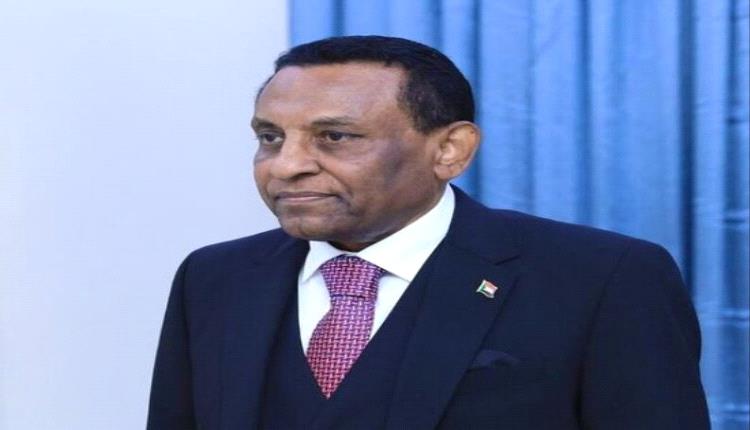 رئيس وزراء السودان يطرح مبادرة لحقن الدماء