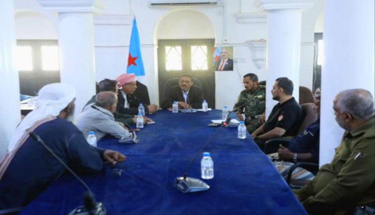 القوات الجنوبية تتعاون مع سلطتي تريم والسوم لتعزيز الاستقرار الأمني