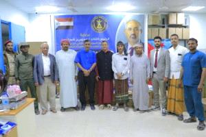 انتقالي وادي حضرموت يوفر مساعدات طبية لمستشفيي سيئون والقطن