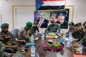 حزام أبين يناقش المستجدات الأمنية ويرفع مستوى الجاهزية