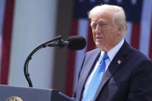 ترامب: الحكومة السورية والشرع قاتلوا إلى جانبنا ضد داعش