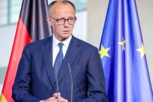 المستشار الألماني يرفض خطة ترامب بشأن أوكرانيا