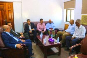 الكثيري يتفقد فرع البنك المركزي بسيئون
