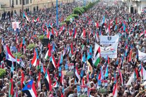 مليونية شبوة تطالب بإعلان الدولة وتؤيد القوات الجنوبية