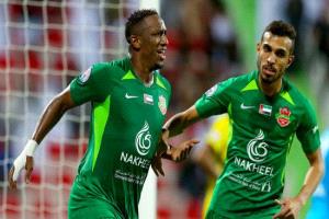 ثنائية لابا في كلباء تعزز صدارة العين للدوري الإماراتي