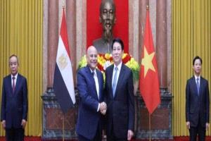 هاني مصطفى يقدم أوراق اعتماده سفيراً لمصر في فيتنام