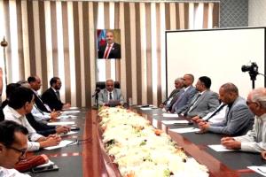 وزارة العدل تعلن تأييد خطوات الرئيس الزبيدي وتؤكد استمرار العمل المؤسسي لخدمة المواطنين
