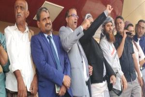 وصول موكب قبائل الصبيحة إلى ساحة الاعتصام بعدن