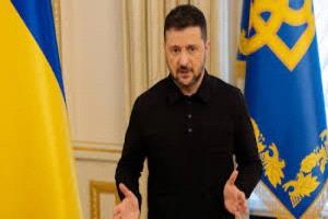 زيلينسكي إلى فلوريدا للتباحث مع ترامب في خطة إنهاء حرب أوكرانيا