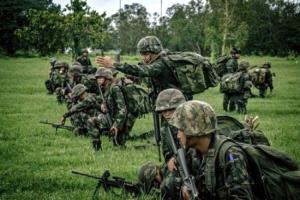 تايلاند تنفذ ضربات جوية على طول حدودها مع كمبوديا