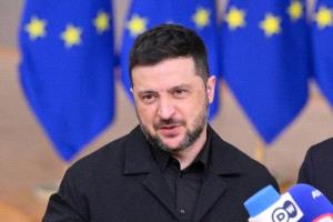 زيلينسكي للأوكرانيين: نحن على بعد 10% من السلام