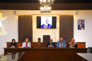 الفريق الرئاسي يبحث احتياجات المكاتب التنفيذية والإدارات الخدمية في كريتر