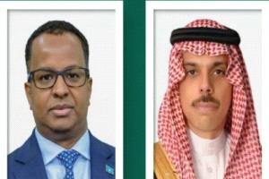هاتفياً.. وزير الخارجية السعودي يتلقى اتصالاً من نظيره الصومالي