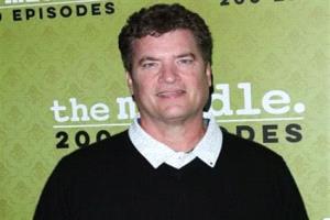 وفاة النجم العالمي بات فين بطل مسلسل Friends