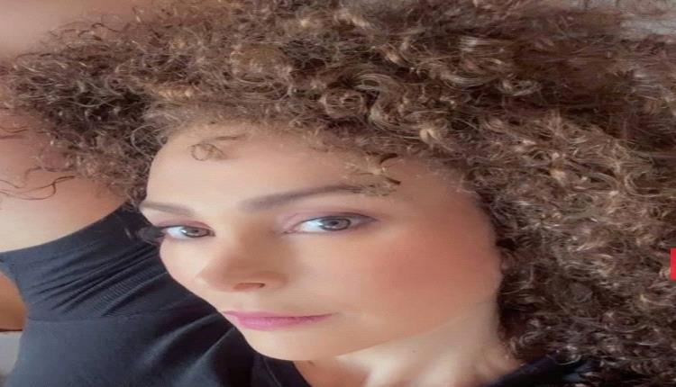 أمل حجازي في صورتها الأولى بعد خلع الحجاب