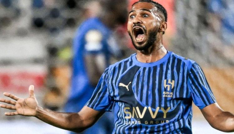 هل يشارك خالد الغنام مع الهلال في المونديال رغم انتهاء عقده؟