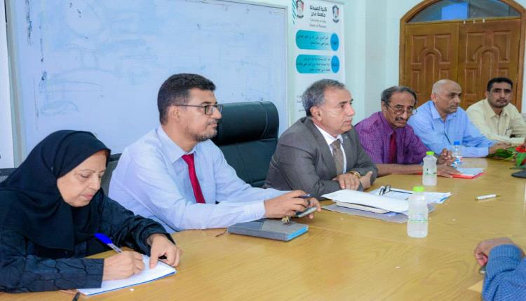 رئيس جامعة عدن يترأس اجتماعين لمتابعة جاهزية لجان الجودة والتصنيف 